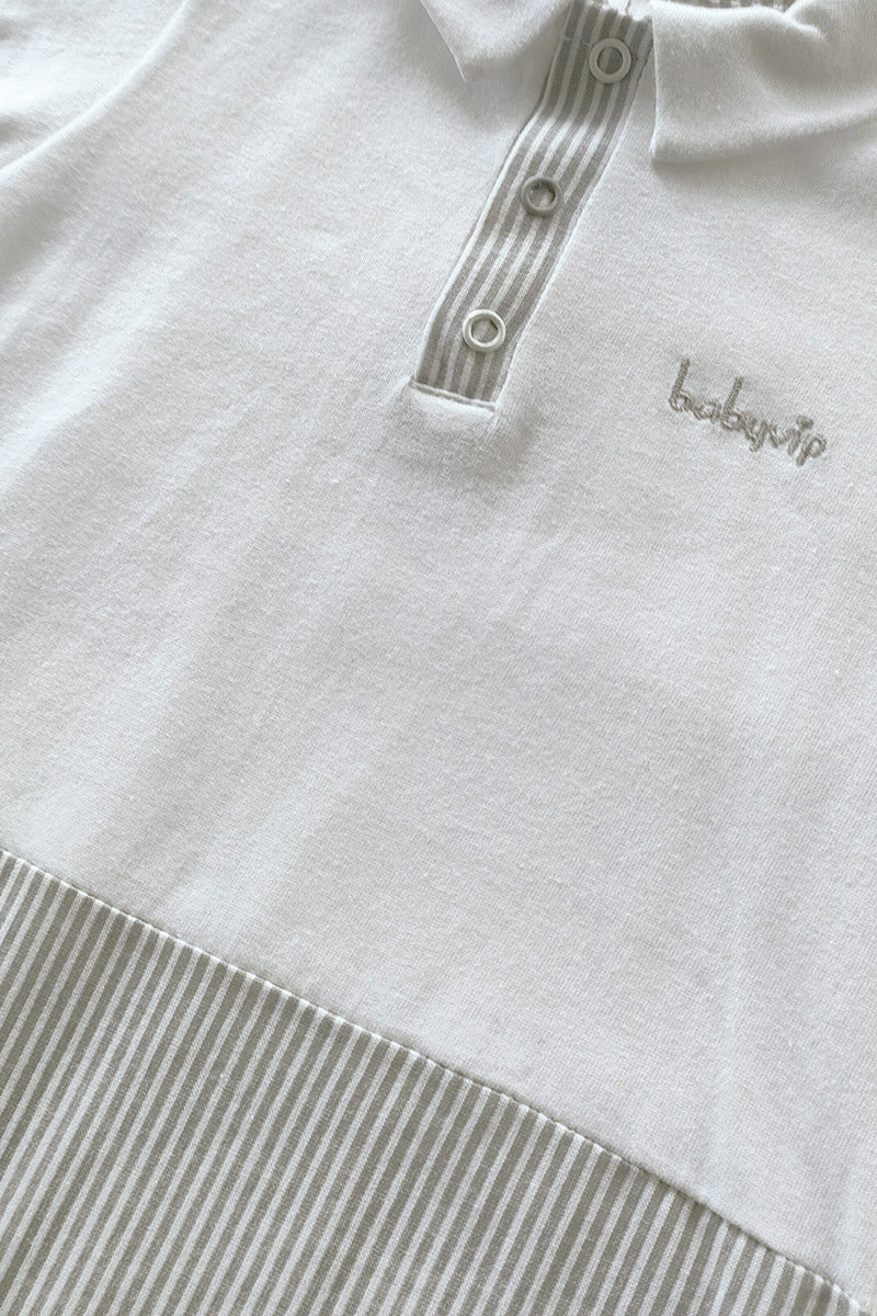 Pagliaccetto mezza manica  in cotone con inserti rigati e ricamo