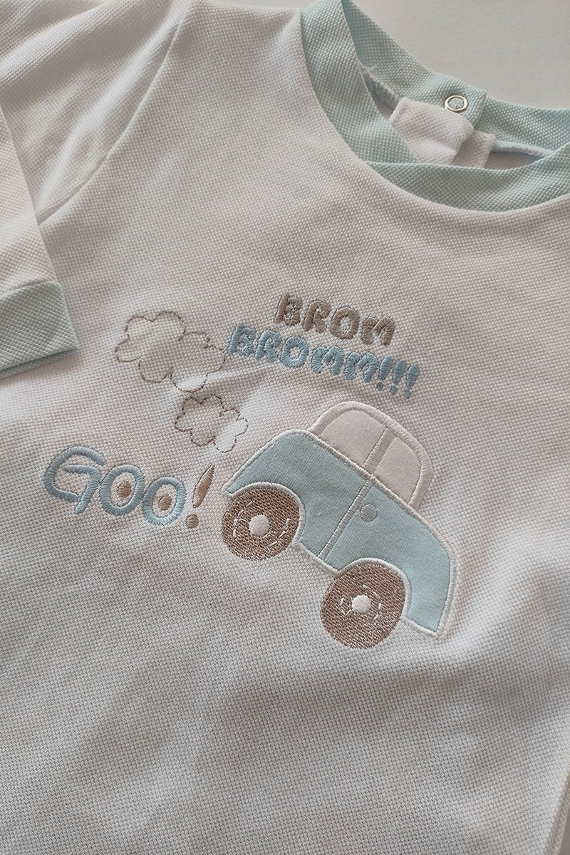 Completo 2 pezzi in piquet con ricamo macchinina