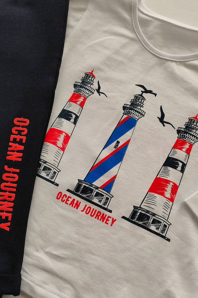 Completo: T-shirt manica lunga in cotone elasticizzato con stampa e pantalone in felpina con stampa sul fondo e risvolti