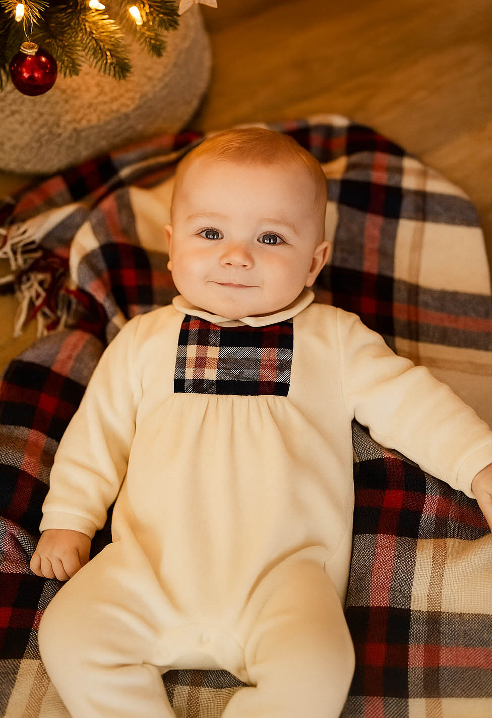 Tutina in ciniglia con inserti in flanella scozzese