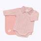 Pacchetto nascita 2 pezzi con body rigato con colletto e copertina in cotone con stampa