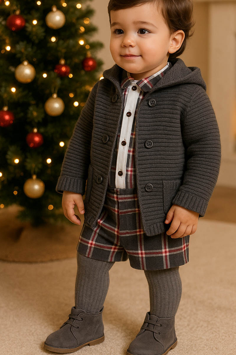 Bermuda in flanella a quadri con pencee bottoni applicati