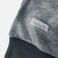 Cappellino con sciarpa coordinata in cotone elasticizzato con etichette Babyvip