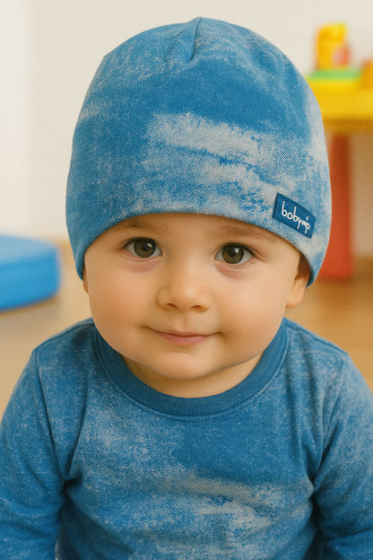 Cappellino e sciarpa in cotone elasticizzato con etichetta Babyvip