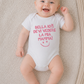 Body mezza manica in cotone con stampa "Bella io?! Devi vedere la mia mamma!"