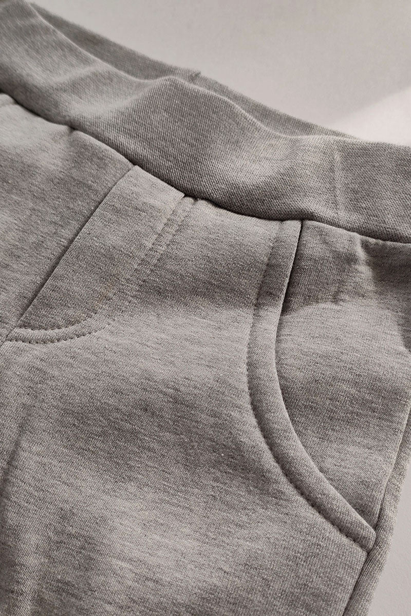 Completo 2 pezzi maglia in cotone elasticizzato garzato con stampa e ricamo + pantalone in felpa garzata
